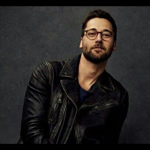 Meet your Posher, Gaston